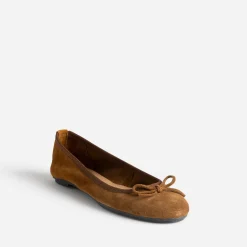 Ballerine cognac en cuir velours à petit nœud