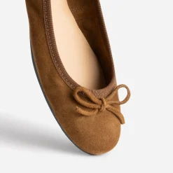 Ballerine cognac en cuir velours à petit nœud