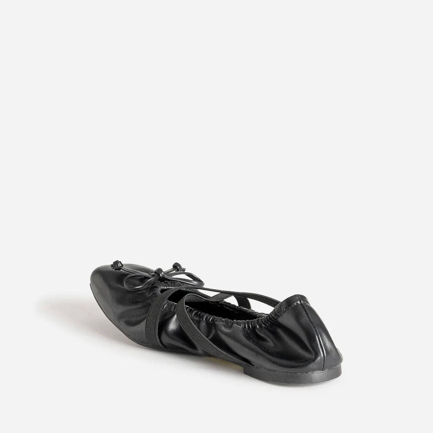 Ballerine noire élastiquée brides croisées