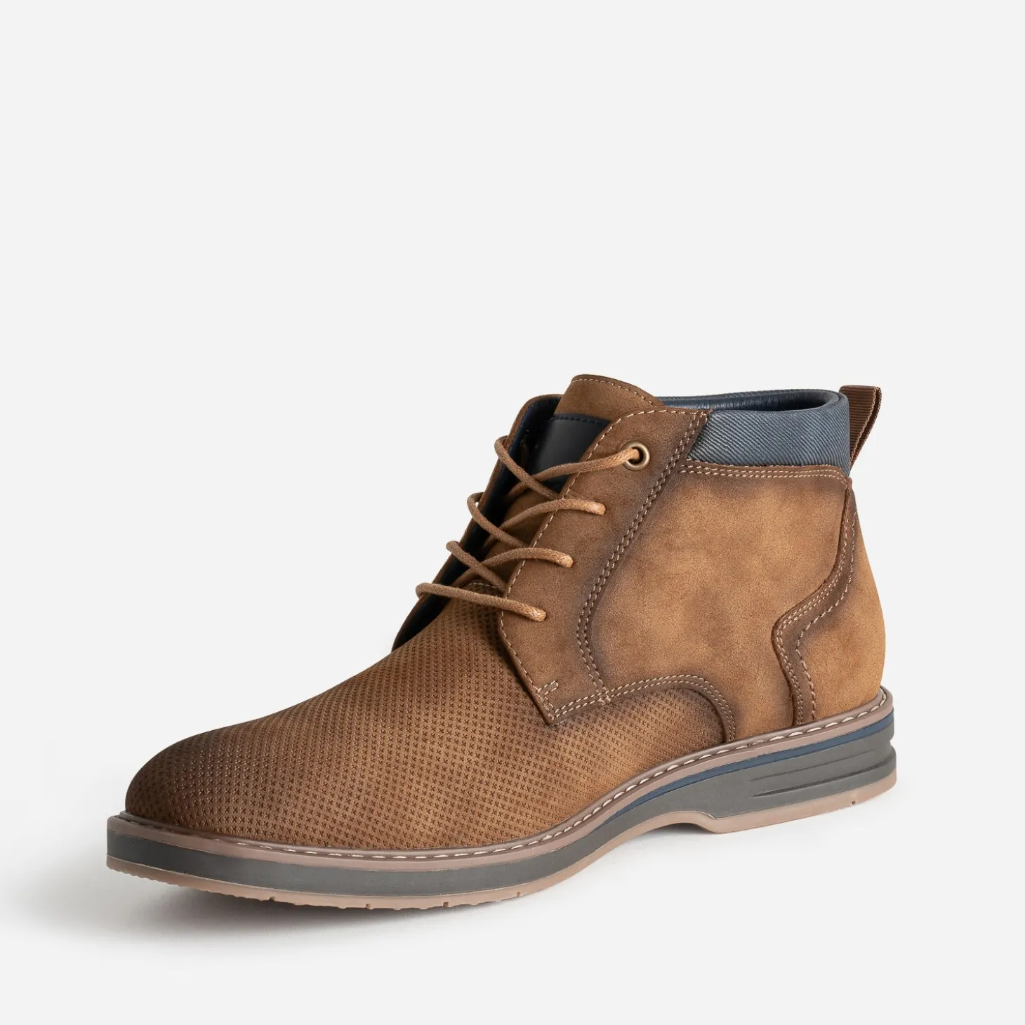 Boots à lacet camel suédé enmbossé