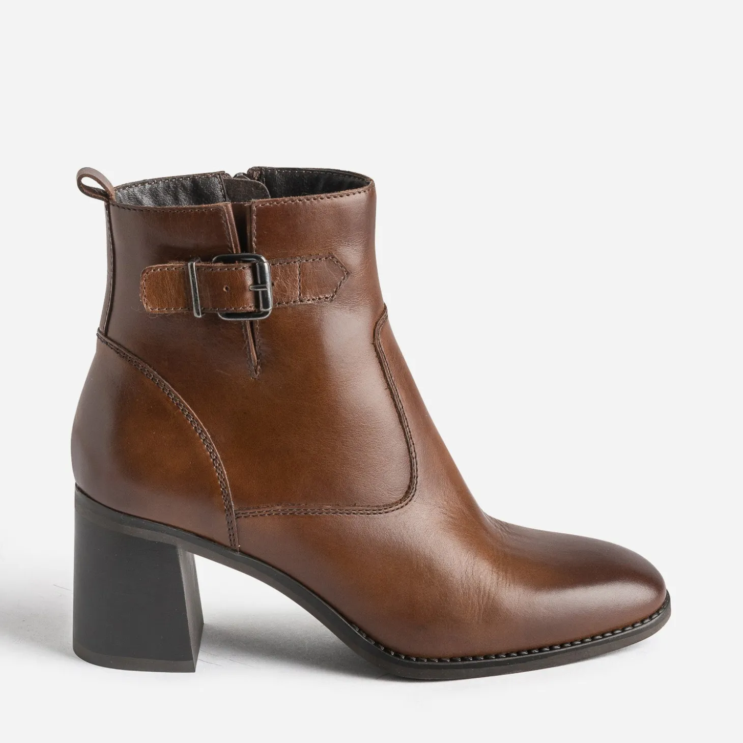 Boots cognac éco-conçu en cuir détails surpiqûres