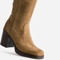 Botte camel en cuir velours esprit rétro