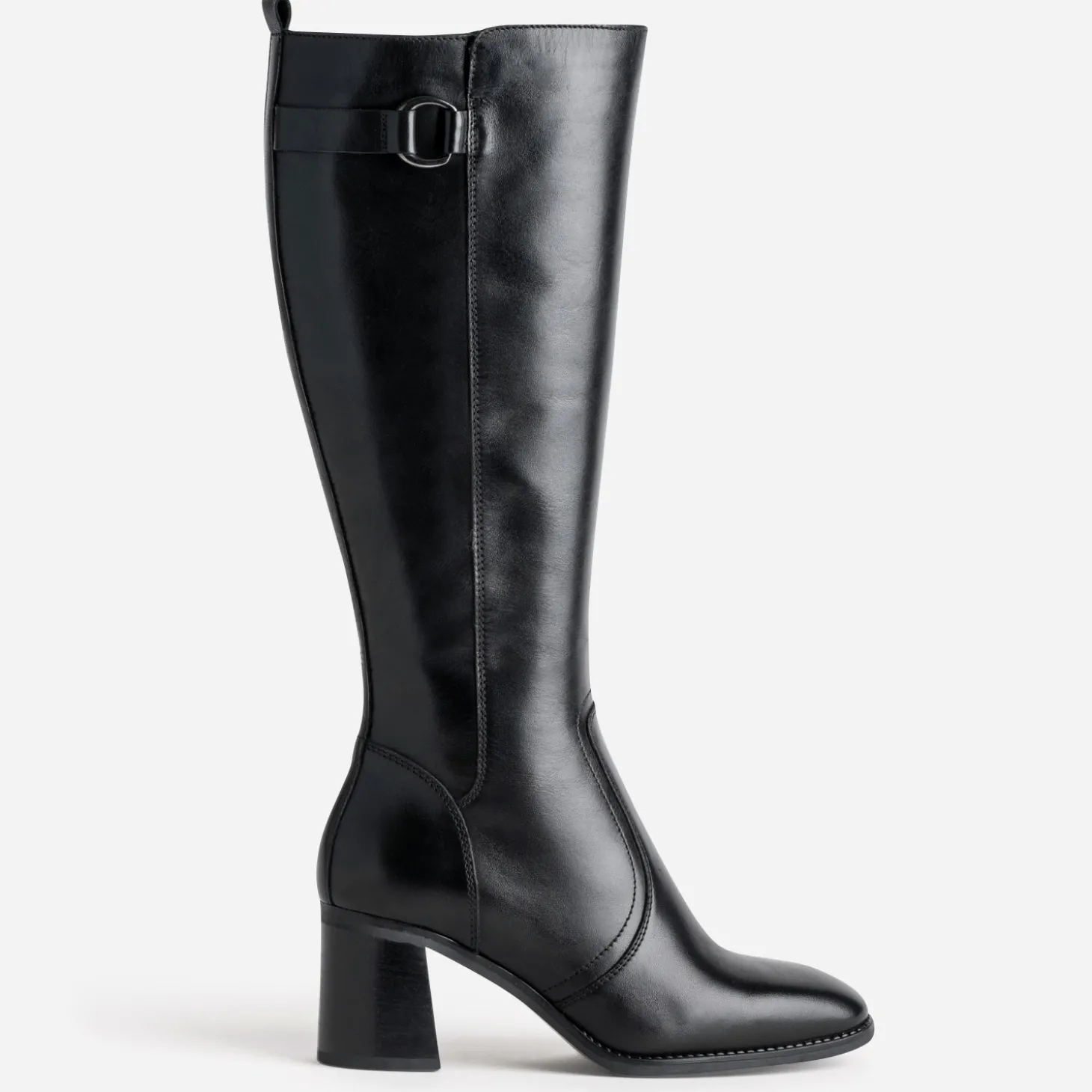 Botte noire en cuir décor anneau