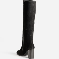 Botte noire en cuir velours