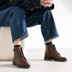 Bottine cognac cuir détails perforés