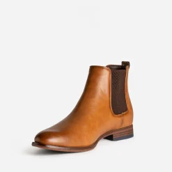 Chelsea boots camel