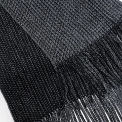 Echarpe homme grise et noire tricot à franges
