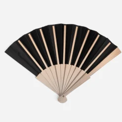 Eventail noir et bois clair