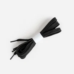 Lacets noirs plats