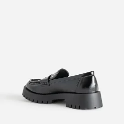 Mocassin TEXTO noir cranté décor clous