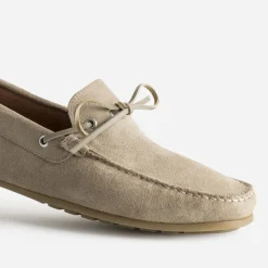 Mocassin-bateau taupe cuir velours avec lacet