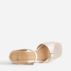 Mule beige à brides fines et boucles rectangulaires