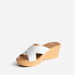 Mule compensée blanche à brides tressées argent