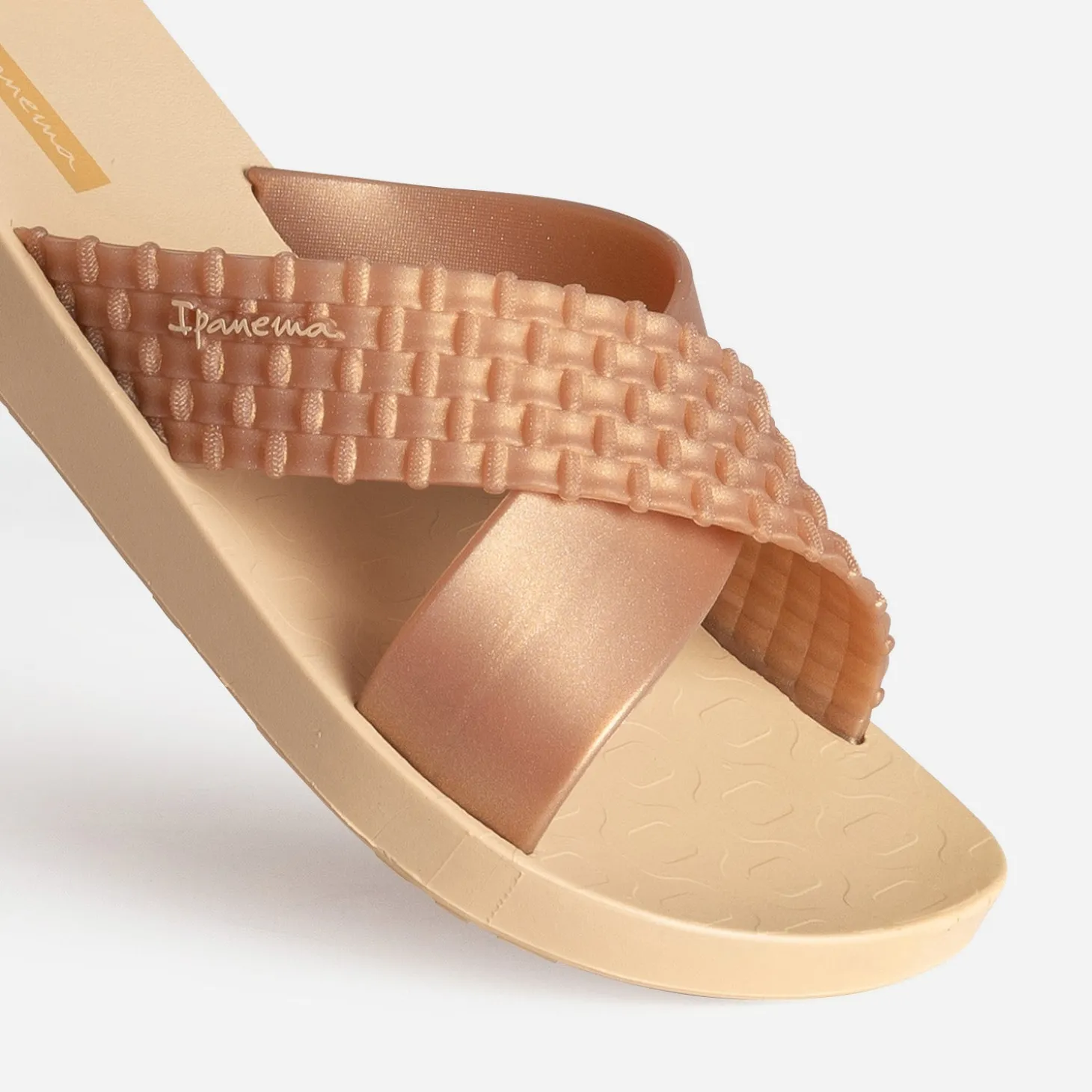 Mule IPANEMA dorée détail tresse