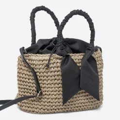 Panier beige foncé tressé à anses noires