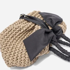 Panier beige foncé tressé à anses noires