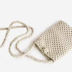 Pochette à téléphone TEXTO beige en macramé