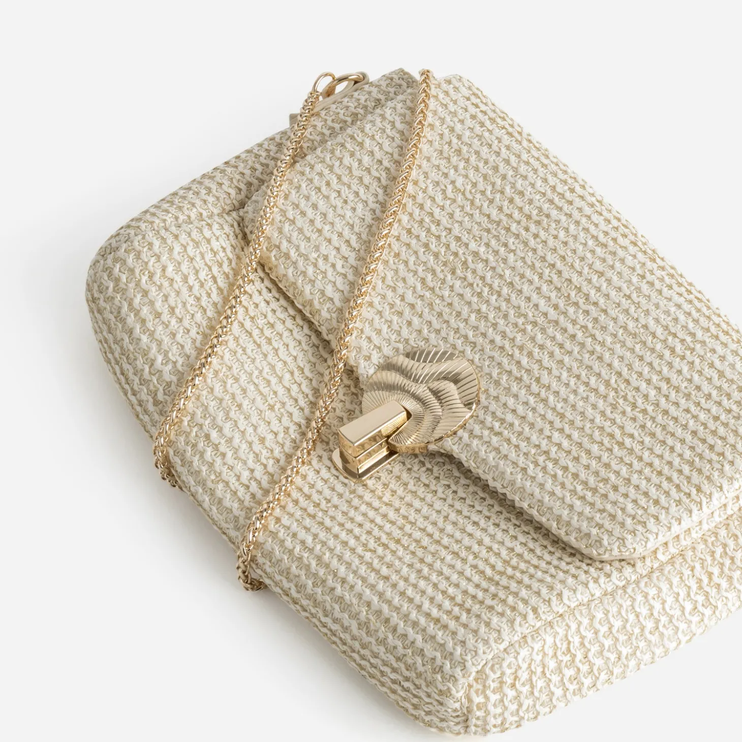 Sac à main écru tressé détails dorés