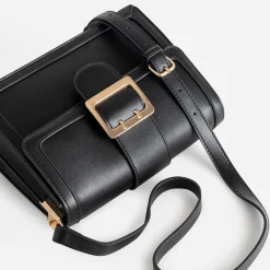 Sac à main noir avec boucle métal