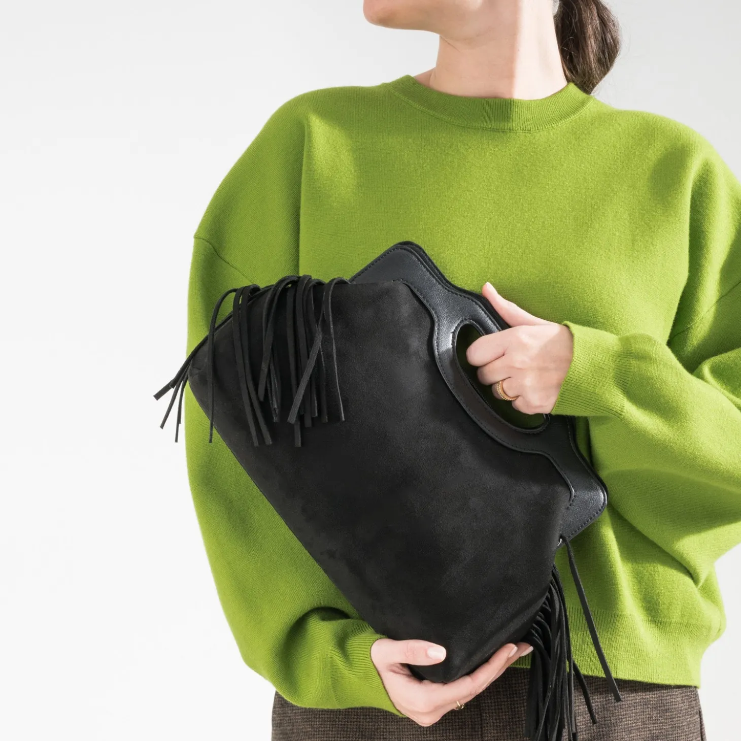 Sac à main TEXTO noir suédé à franges