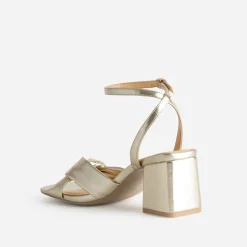 Sandale à talon or brides nouées