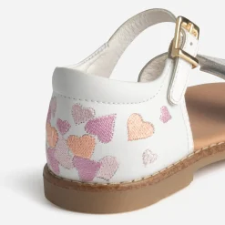 Sandale BUGGY blanche broderies cœurs
