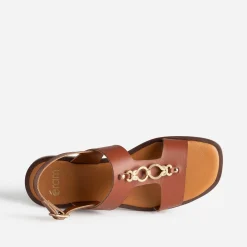 Sandale cognac cuir détail bijou