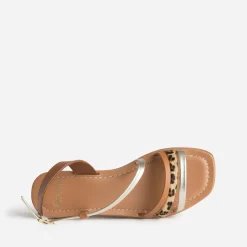 Sandale cognac, doré, motif léopard cuir