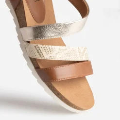 Sandale compensée CAPRICE camel et doré en cuir