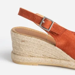 Sandale compensée terracotta en cuir velours