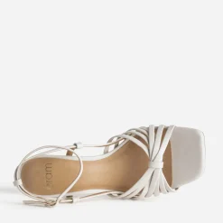 Sandale écru multi brides talon fin