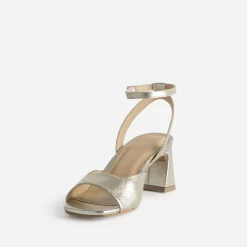 Sandale dorée cuir décolleté carré