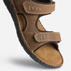 Sandale marron en cuir éco-conçu