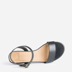 Sandale noire à petit talon