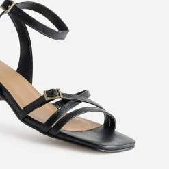 Sandale noire cuir à talon graphique