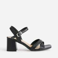 Sandale noire cuir à talon