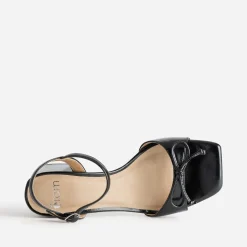 Sandale noire décor nœud