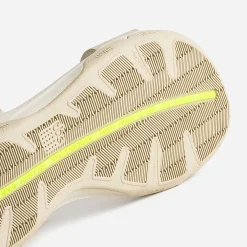 Sandale TBS beige en cuir à scratch