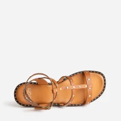 Sandale-spartiate camel cuir clouté