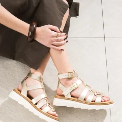 Sandale-spartiate TEXTO dorée en cuir