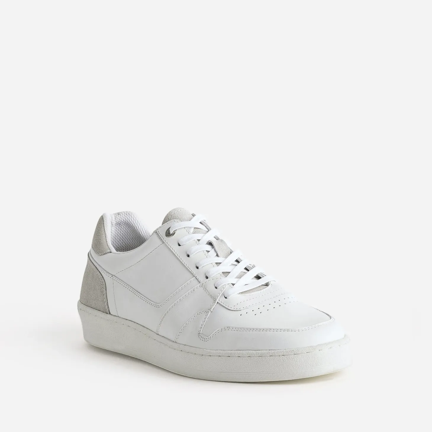 Tennis blanche éco-conçue en cuir détails gris