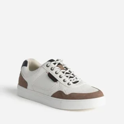 Tennis blanche embossage et détails couleurs