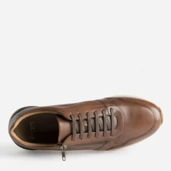 Tennis marron foncé en cuir