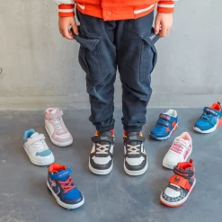 Tennis NARUTO noire, blanche, orange