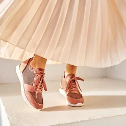 Tennis vieux rose tricotée