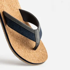 Tong marine sur semelle effet liège