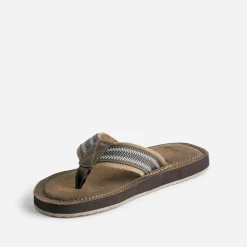 Tong marron avec brides textile brodées